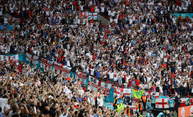 Finālmaču klātienē stadionā 11. jūlijā apmeklēja aptuveni 67 tūkstoši cilvēku.