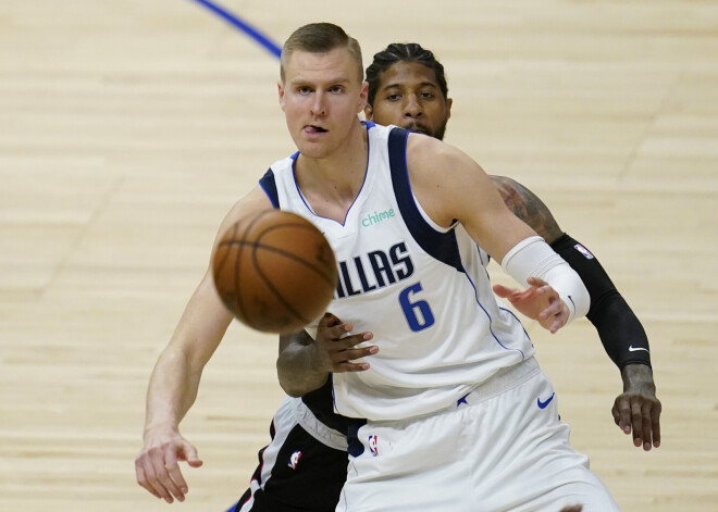 Porziņģa pārstāvētā NBA vienība "Mavericks" treniņnometni sāks ar 20 basketbolistiem