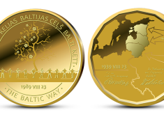 Baltijas ceļa 32. gadadienai laiž klajā 749 eiro vērtu zelta medaļu