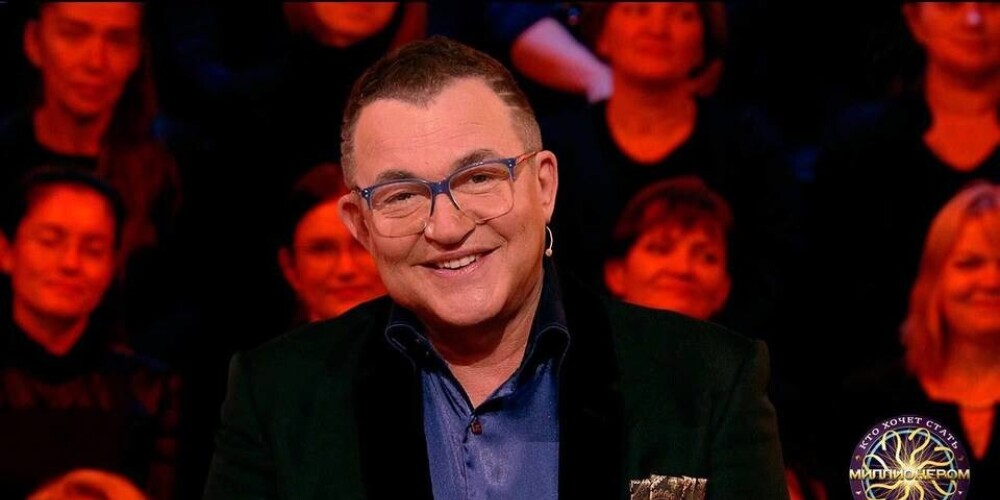 «Кто хо́чет стать миллионе́ром?» (в программах передач — «Кто хочет стать миллионером?» с Дмитрием Дибровым, ранее «Кто хочет стать миллионером?» с Максимом Галкиным) — телевизионная игра, аналог оригинальной английской телевикторины Who Wants to Be a Millionaire?, воспроизведенный по одноимённому франчайзингу компании Sony Pictures Entertainment, телеигра, в которой каждый участник может выиграть 3 миллиона рублей, ответив на 15 вопросов из различных областей знаний. Транслировалась на НТВ с 1 октября 1999 по 27 января 2001 года под названием «О, счастливчик!». Транслируется на Первом канале с 19 февраля 2001 года под названием «Кто хочет стать миллионером?» С 1999 по 2008 год производилась компанией WMEDIA, с 2008 года программу производит группа компаний «Красный квадрат». 