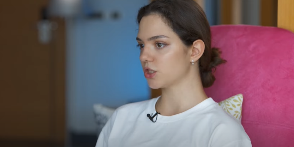 Евге́ния Арма́новна Медве́дева (род. 19 ноября 1999, Москва) — российская фигуристка, выступающая в одиночном катании. Двукратный серебряный призёр Олимпийских игр 2018 года (одиночное катание и командные соревнования). Двукратная чемпионка мира (2016, 2017), бронзовый призёр чемпионата мира (2019). Двукратная чемпионка Европы (2016, 2017), серебряный призёр чемпионата Европы (2018). Двукратная чемпионка России (2016, 2017), бронзовый призёр чемпионата России (2015). Двукратная победительница финалов Гран-при (2015, 2016). Серебряный призёр командного чемпионата мира (2017). Победительница турнира Shanghai Trophy 2019. Победительница Финала Кубка России 2019. Победительница (2015) и бронзовый призёр (2014) чемпионата мира среди юниоров. Победительница (2014) и бронзовый призёр (2013) финала Гран-при среди юниоров.