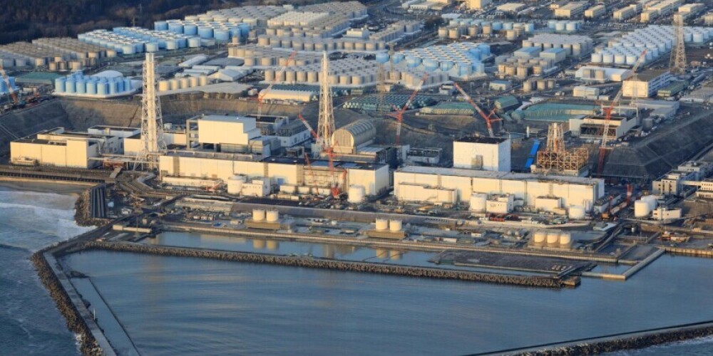В Фукусиме построят подводный туннель, чтобы выкачать из атомной электростанции лишнюю воду