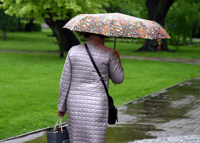 Ceturtdien lielākajā daļā Latvijas gaidāms apmācies un mitrs laiks