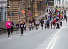Galvaspilsētā atgriežas skriešana: Rīgas maratons sācies ar bērnu un ģimeņu skrējienu