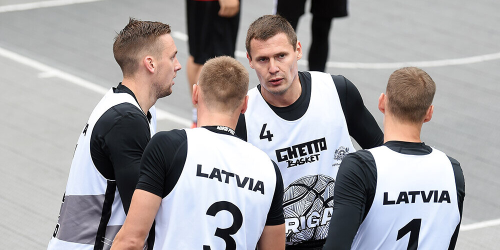 "Rīga" 3x3 basketbola komanda Debrecenā iekļūst ceturtdaļfinālā; Miezis gūst traumu