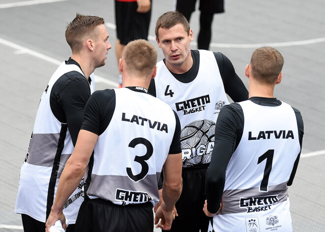 "Rīga" 3x3 basketbola komanda Debrecenā iekļūst ceturtdaļfinālā; Miezis gūst traumu