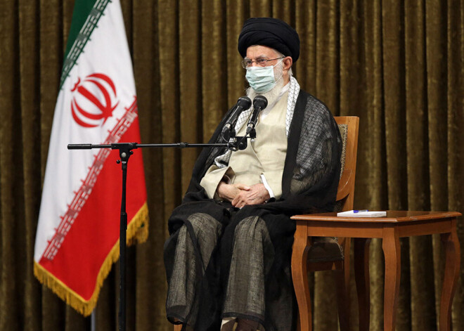 Hamenei par kodolpakta atjaunošanu: "Amerikas pašreizējā administrācija neatšķiras no iepriekšējās"