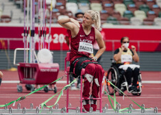 Dadzītei paralimpiskais rekords un bronzas medaļa šķēpmešanā
