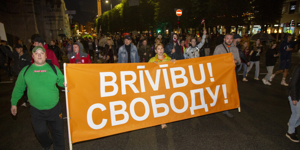 "Теперь нам кажется, что мирное время было до Covid-19": публицист раскритиковала латвийское правительство