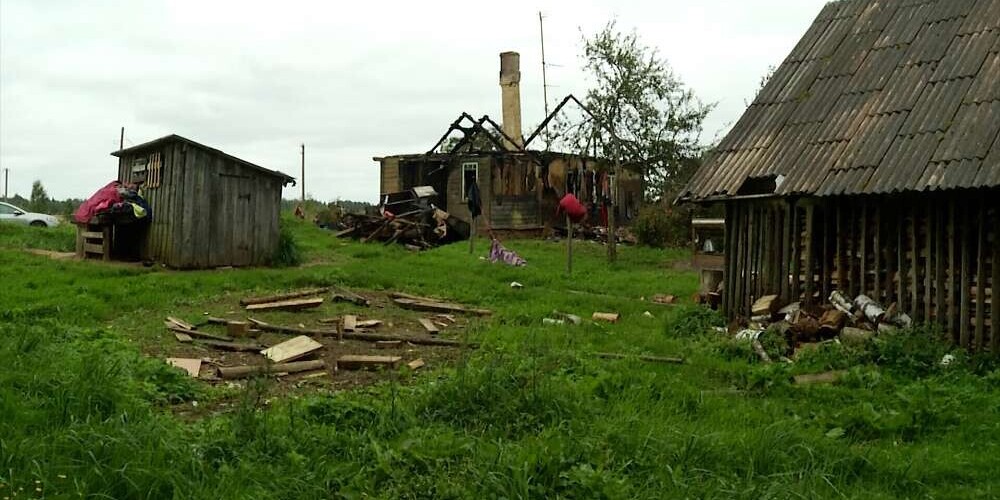 В Латвии пожар лишил жилья многодетную семью: они просят о помощи
