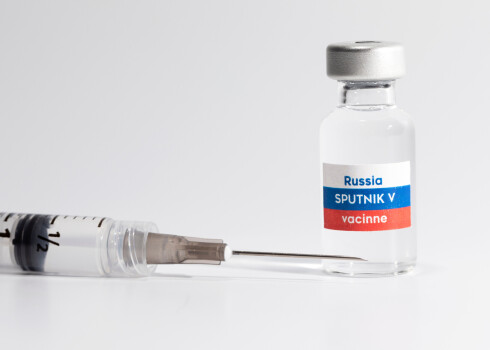 Побочных эффектов больше, чем у AstraZeneca? Аргентина сообщила новые данные о вакцине "Спутник V"