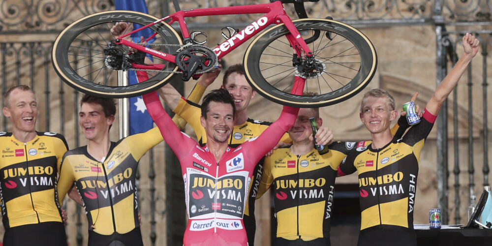 Rogličs kļūst par trīskārtēju "Vuelta a Espana" čempionu