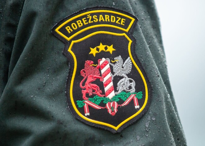 Robežsargs sniedz palīdzību ceļu satiksmes negadījumā iekļuvušām personām