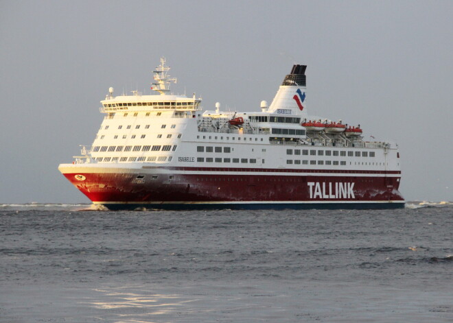 Aizdomas par izvarošanu uz "Tallink" kuģa: pēc konflikta starp 20 cilvēkiem policija Stokholmā arestē pasažieri