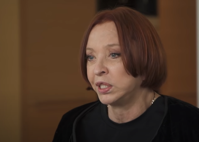 "Как же изуродовала лицо!": шокированные зрители ужаснулись от вида Вертинской с неудачной пластикой