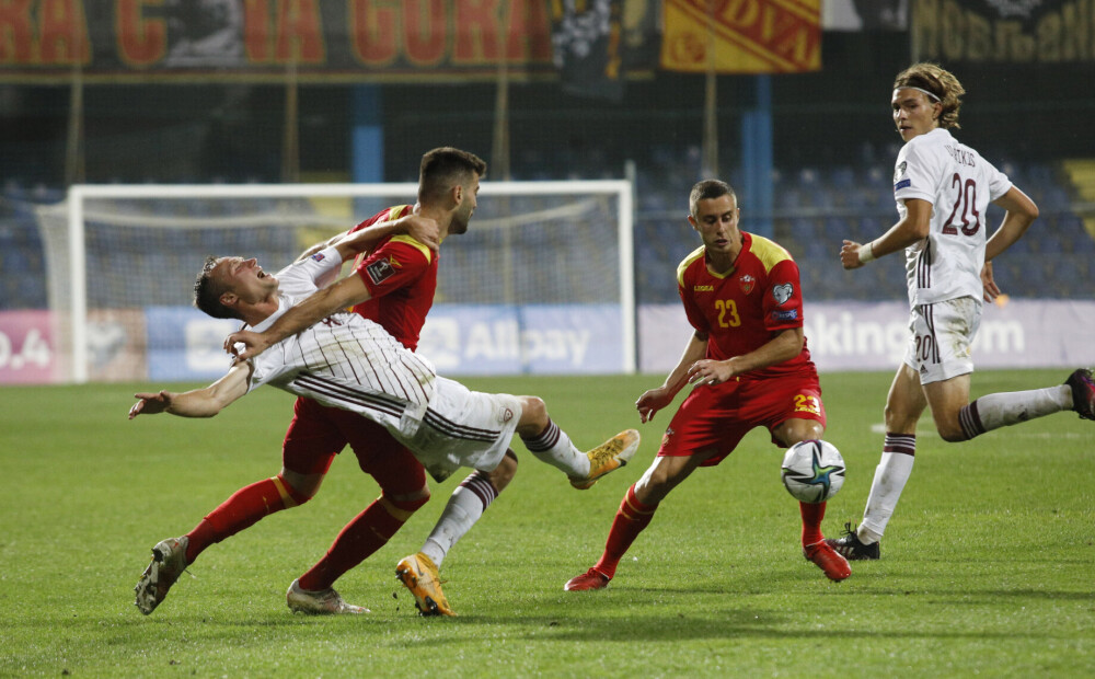Latvijas futbolisti cīņā ar Melnkalni iegūst neizšķirtu rezultātu