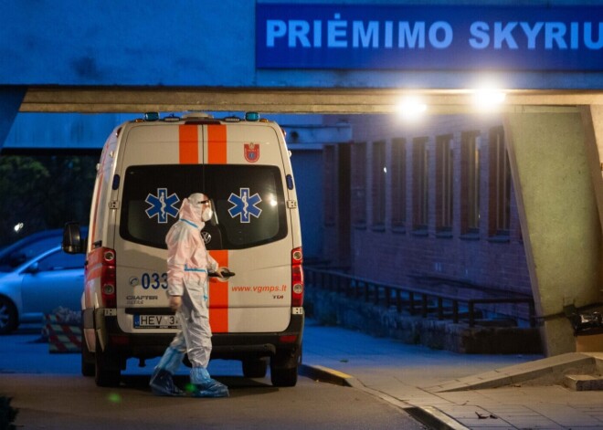 Lietuvā jaunu Covid-19 gadījumu skaits tuvojas tūkstotim; Igaunijā reģistrēti 467