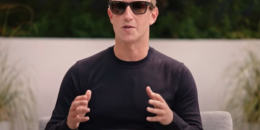 Могут записывать видео и принимать телефонные звонки: Facebook представил "умные" очки