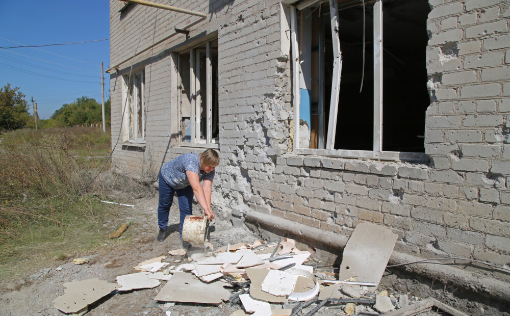 Ukrainas austrumos krituši divi ukraiņu karavīri un desmit ievainoti
