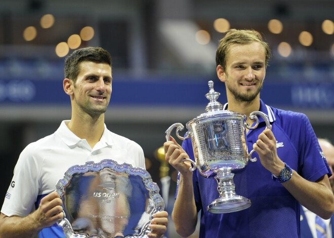 Medvedevs "US Open" finālā satriec Džokoviča "Grand Slam" sapni un ierakstu vēsturē