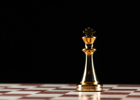 Ko tad īsti nozīmē "šahs un mats"? Faktu tests