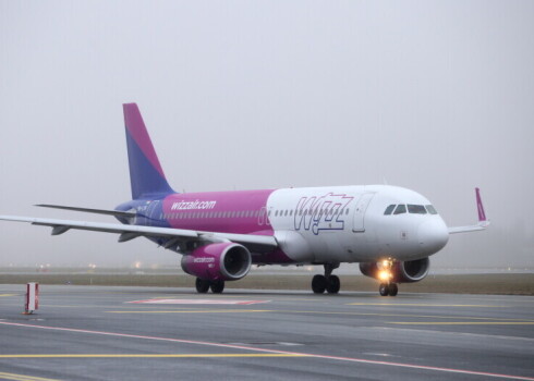 "Wizz Air" turpina paplašināt darbību visā tīklā, lidsabiedrība plāno līdz 2021.gada decembrim pieņemt darbā 200 pilotus un 800 salona apkalpes locekļus.