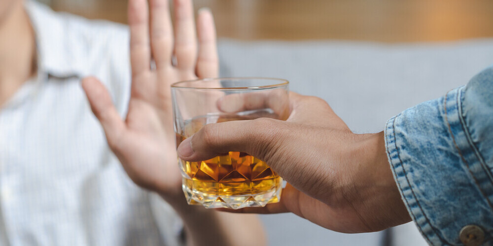 Три знака зодиака, которым надо навсегда исключить алкоголь из своей жизни