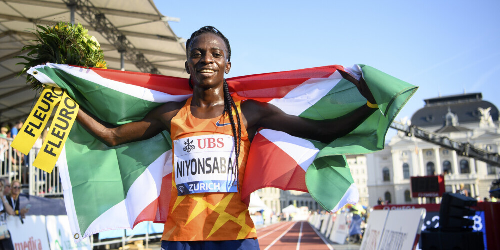 Burundi skrējēja Fransīne Nijonsaba.