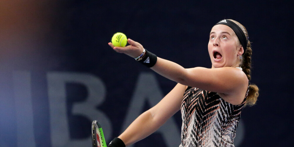 Ostapenko trīs setu cīņā sasniedz Luksemburgas WTA turnīra ceturtdaļfinālu