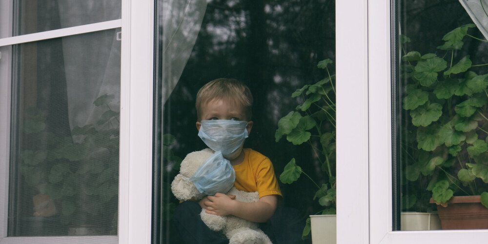 В Латвии растет число госпитализированных с коронавирусом детей