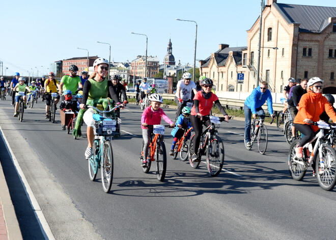 Rīgas velomaratona laikā paredzētas izmaiņas sabiedriskā transporta kustībā