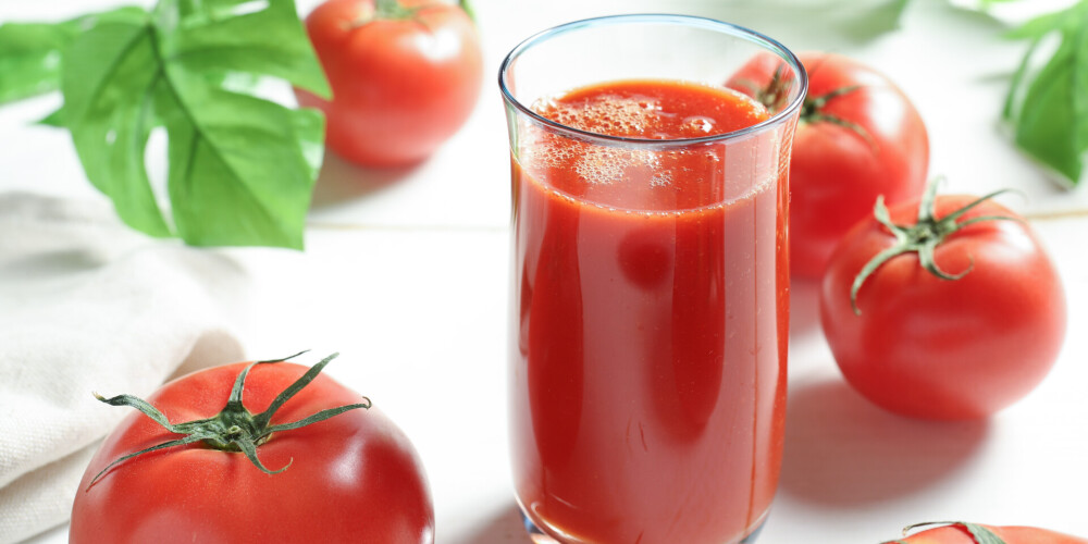 Может ли полет в самолете влиять на вкус томатного сока?