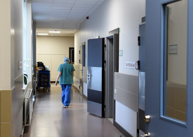 Начат сбор подписей, чтобы "необоснованно непривитые"  от Covid-19 пациенты лечились за свой счет