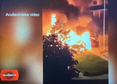 Поджог или неисправность авто: во дворе многоэтажного дома в Плявниеках сгорели четыре машины