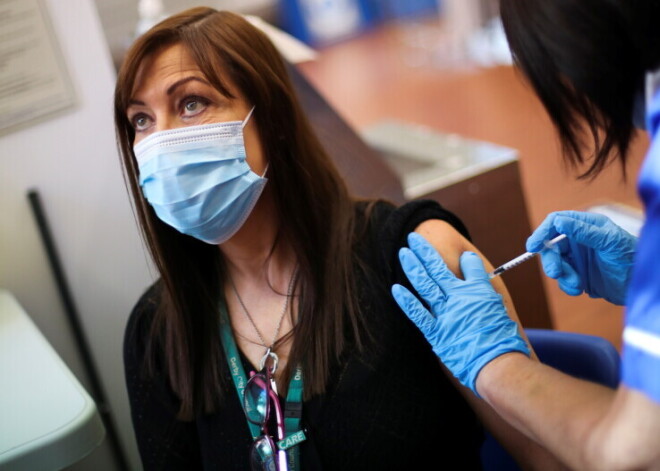 Минздрав предлагает разрешить все мероприятия и услуги в помещениях только людям с covid-сертификатами