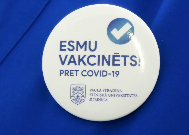 Требование обязательной вакцинации для работников определенных сфер может вступить в силу в ноябре