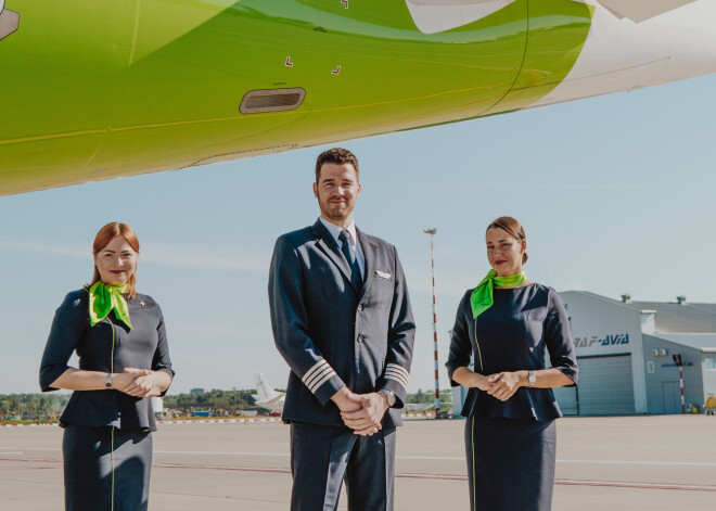 "airBaltic" plāno pieņemt darbā papildu 320 apkalpes darbiniekus