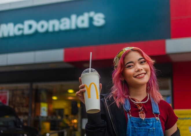 “McDonald’s” sola videi draudzīgas pārmaiņas “Happy Meal” komplektos