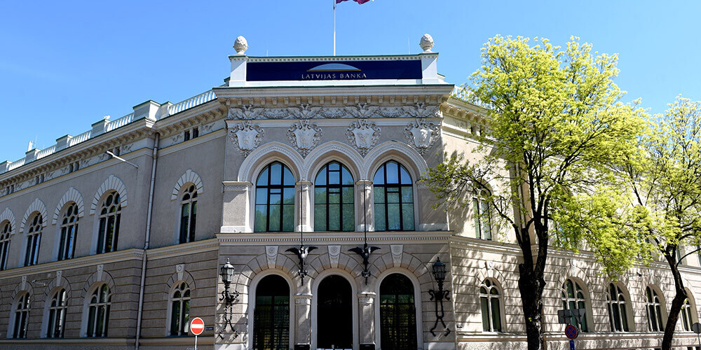Saeima pieņem jaunu Latvijas Bankas likumu; centrālajai bankai pievienos FKTK