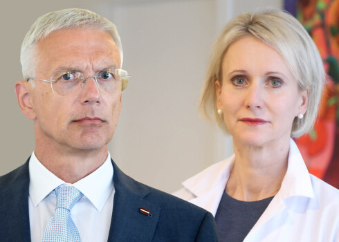 Premjerministrs Krišjānis Kariņš un Imunizācijas valsts padomes priekšsēdētāja Dace Zavadska
