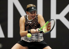 Ostapenko Ostravas turnīra otrajā kārtā zaudē Sakari