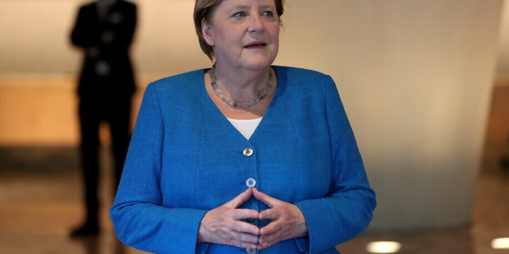 В Германии выпустили коллекционных плюшевых мишек в образе Меркель