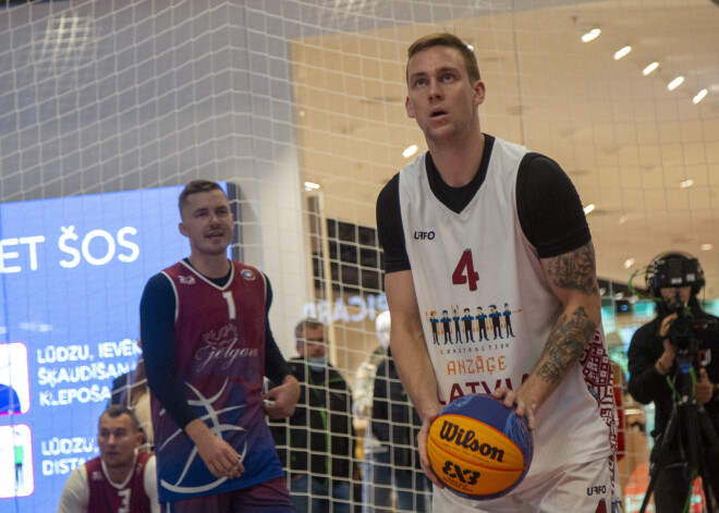 Latvijas 3x3 basketbola līgas ''Top Gun'' otrās sezonas finālturnīrs iepirkšanās un izklaides centrā "Akropole".