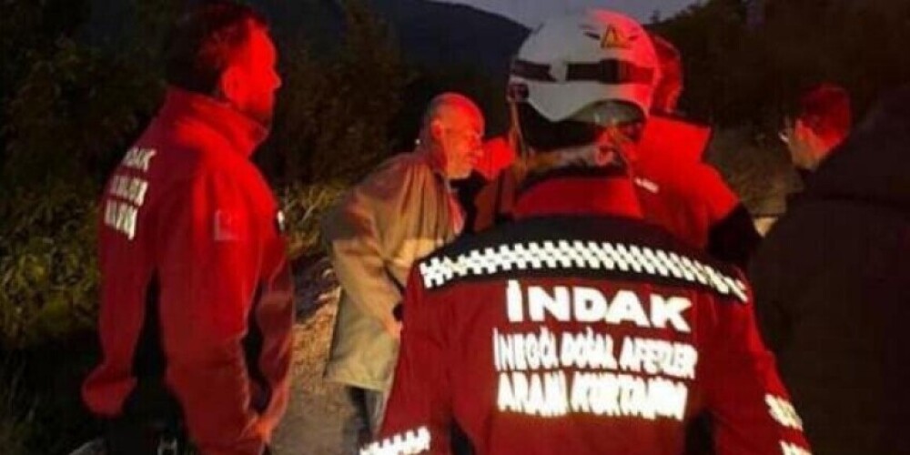 В Турции пьяный мужчина вместе со спасателями несколько часов искал сам себя