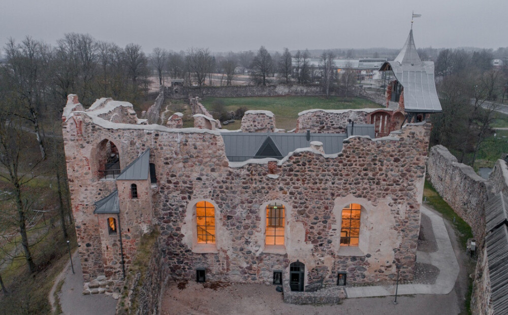 FOTO: par gada labāko restaurēto būvi atzītā Dobeles Livonijas pils atvērta apmeklētājiem