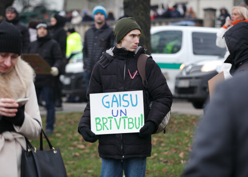 "Tautas sapulce" 2020. gada 12. decembrī, kurā protestētāji iestājās pret ierobežojumiem, kas noteikti Covid-19 ierobežošanai.