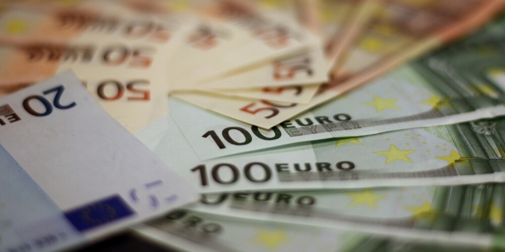 Ekonomisko un finanšu noziegumu apkarošanai piešķir 2,3 miljonus eiro