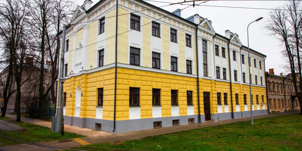 Daugavpils bijusī mērija pārvērtusies par elegantu īres namu. FOTO