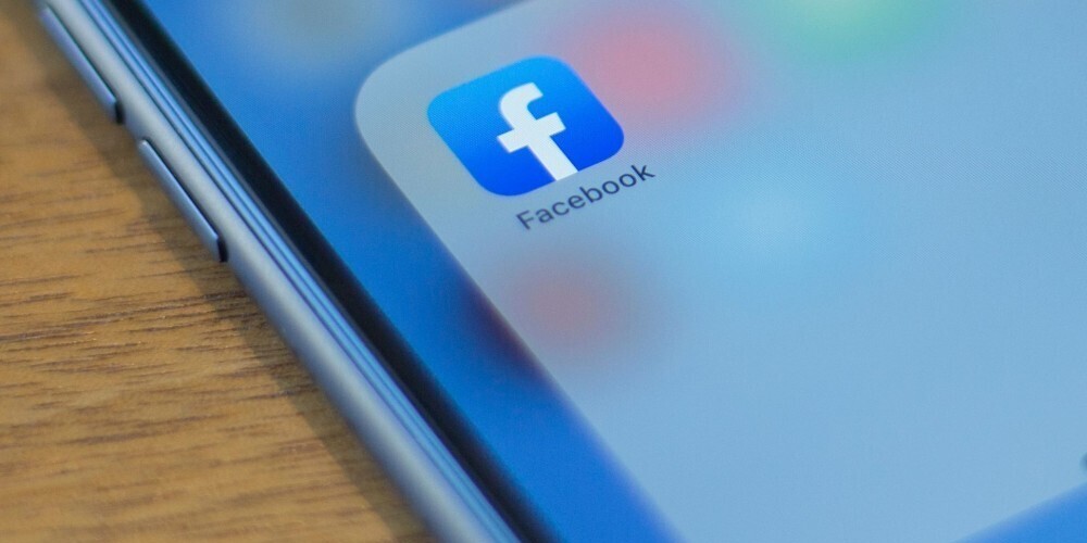 Сотрудники Facebook не могут попасть на работу из-за сбоя; тем временем данные 1,5 млрд пользователей могли оказаться в даркнете