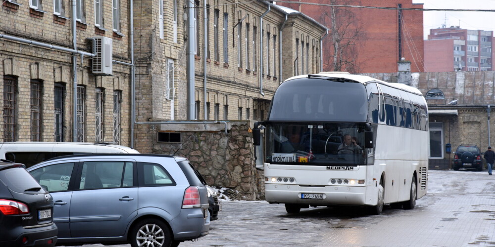 Эстонская полиция обнаружила в автобусе Рига-Таллин нелегально въехавшего в Эстонию иракца